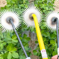 Outil de désherbage ergonomique pour un jardin sans effort - Outils De Jardinage® - Outil de désherbage ergonomique - Aménager le jardin - Brico_jardin - Entretenir le jardin